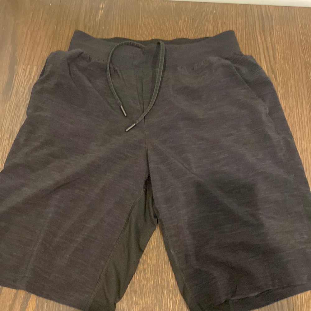 Men’s Black Lulu Lemon Shorts Size Medium